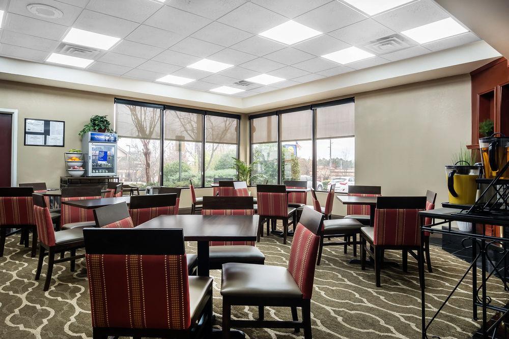 Comfort Inn & Suites Atlanta-Smyrna Exterior photo