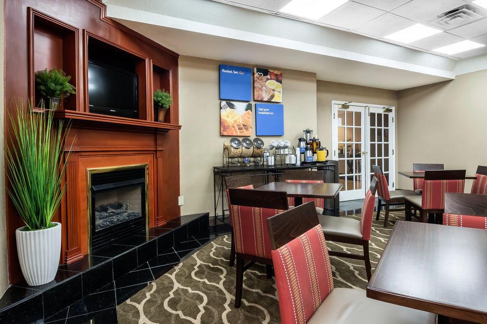 Comfort Inn & Suites Atlanta-Smyrna Exterior photo