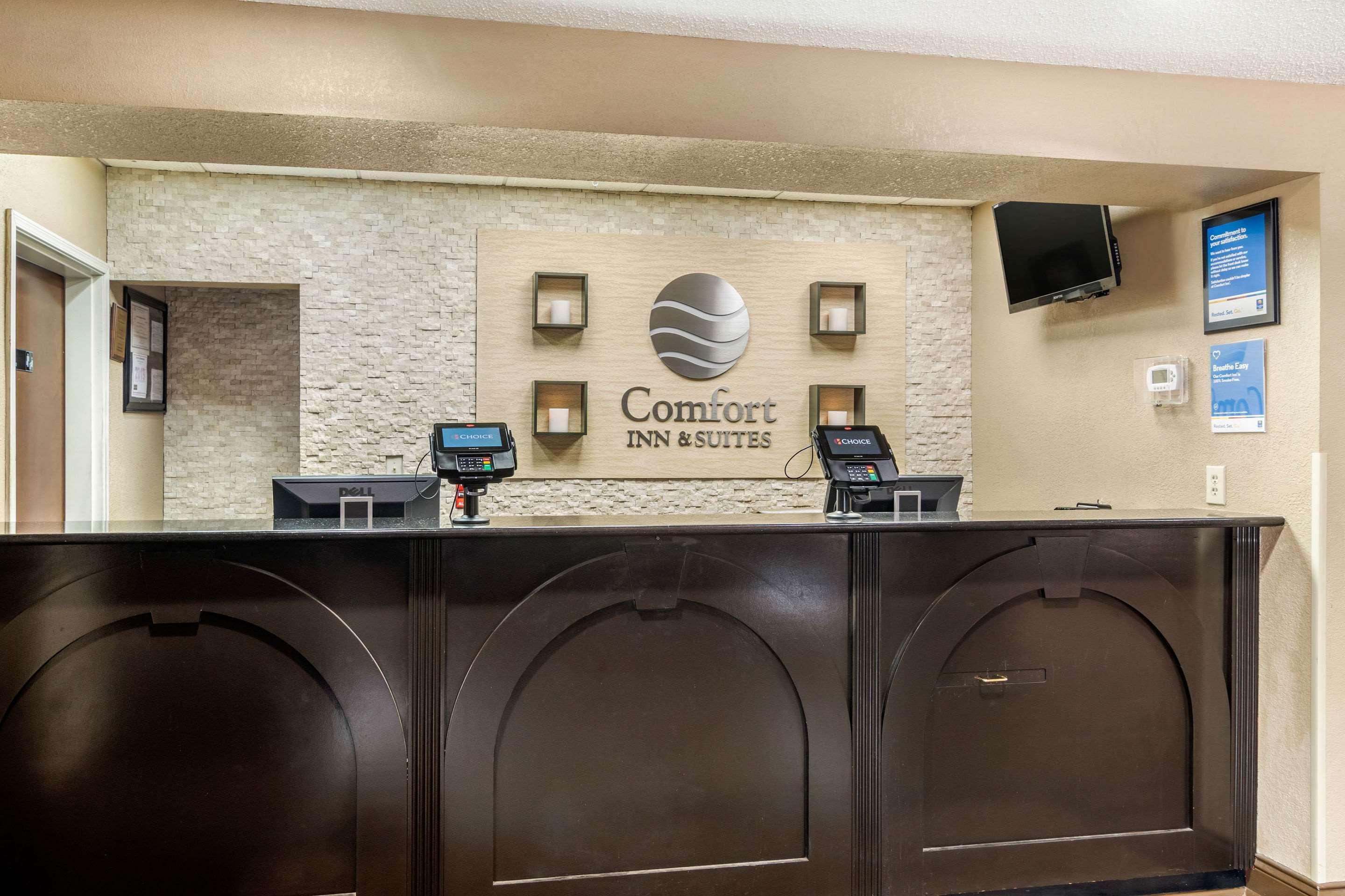 Comfort Inn & Suites Atlanta-Smyrna Exterior photo